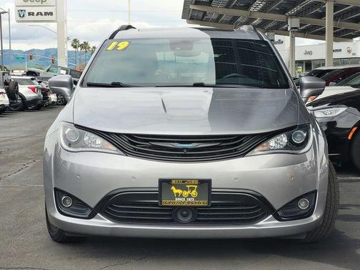 2019 Chrysler Pacifica Hybrid Limited