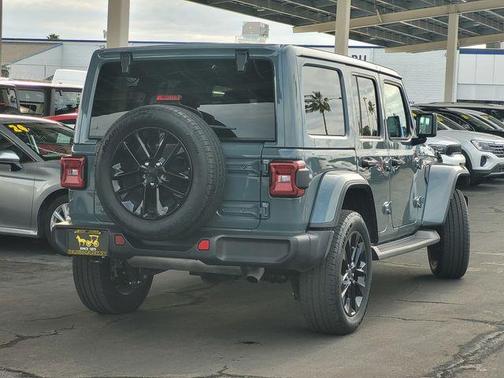 2025 Jeep Wrangler 4xe Sahara