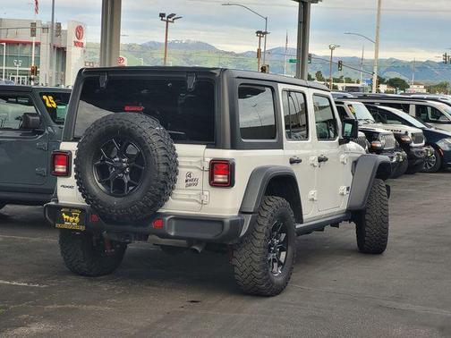 2025 Jeep Wrangler 4xe Sport