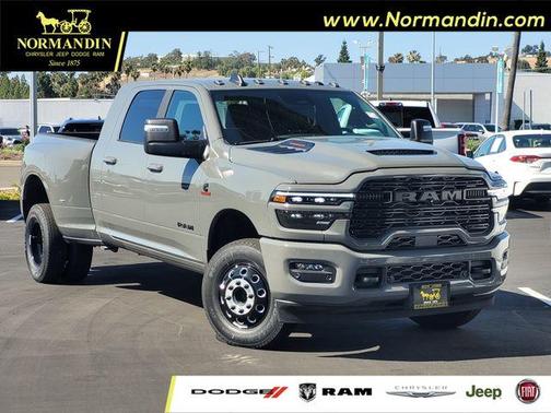 Ceramic Gray Clearcoat 2026 RAM 3500 Laramie