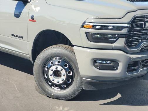 Ceramic Gray Clearcoat 2026 RAM 3500 Laramie