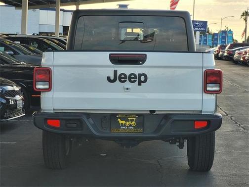 2023 Jeep Gladiator Sport