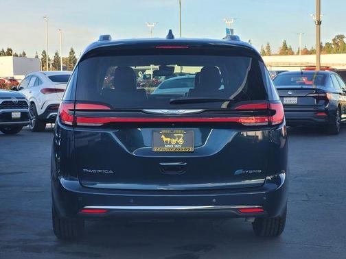 2021 Chrysler Pacifica Hybrid Touring L