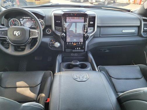 Bright White Clearcoat 2025 RAM 1500 Laramie