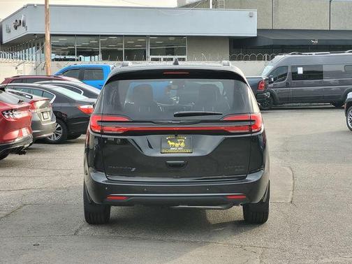 2026 Chrysler Pacifica Limited