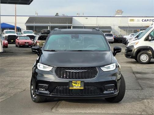 2026 Chrysler Pacifica Limited