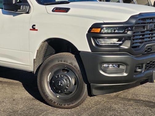 2026 RAM 3500 Tradesman/Big Horn