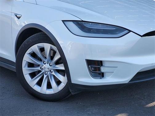 2017 Tesla Model X 90D