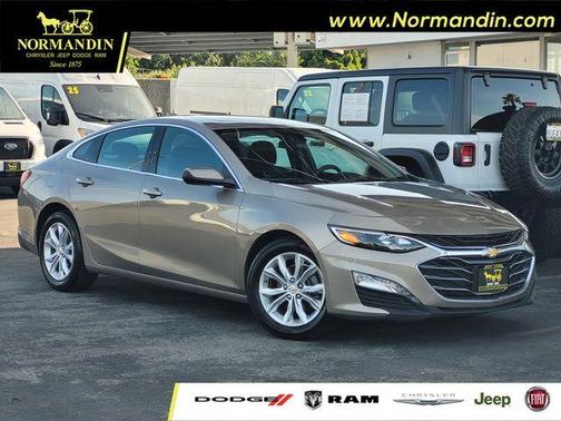Mineral Gray Metallic 2023 Chevrolet Malibu LT