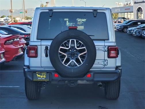 2024 Jeep Wrangler Sahara