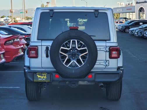 2024 Jeep Wrangler Sahara