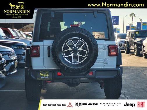 Bright White Clearcoat 2026 Jeep Wrangler Rubicon