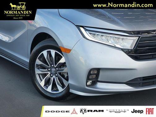 Lunar Silver Metallic 2024 Honda Odyssey EX-L