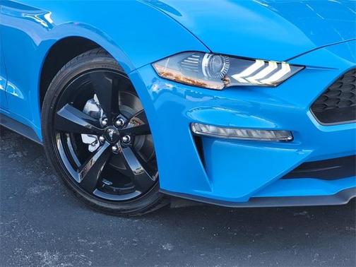 2022 Ford Mustang EcoBoost