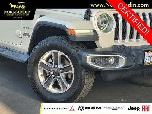 Bright White Clearcoat 2018 Jeep Wrangler Unlimited Sahara