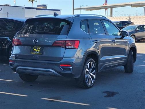 2024 Volkswagen Taos 1.5T SE