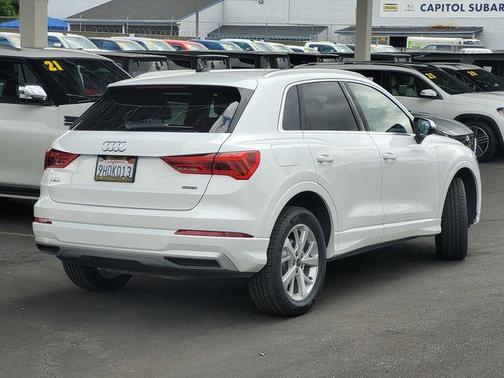 Ibis White 2023 Audi Q3 40 Premium