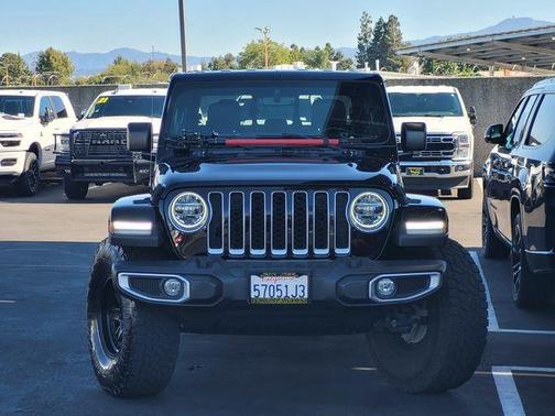 Black Clearcoat 2021 Jeep Gladiator Overland