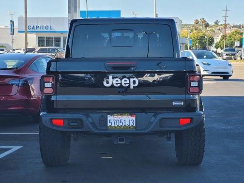 Black Clearcoat 2021 Jeep Gladiator Overland
