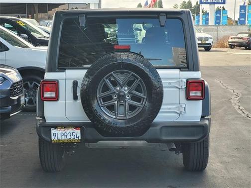 2024 Jeep Wrangler Sport