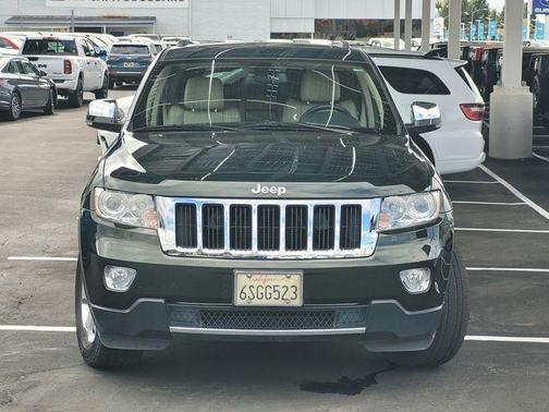 Natural Green Pearlcoat 2011 Jeep Grand Cherokee Limited