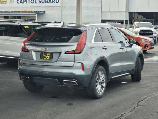 2024 Cadillac XT4 Premium Luxury