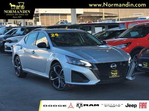 Brilliant Silver Metallic 2024 Nissan Altima 2.5 SR