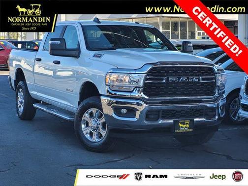 Bright White Clearcoat 2024 RAM 2500 Big Horn