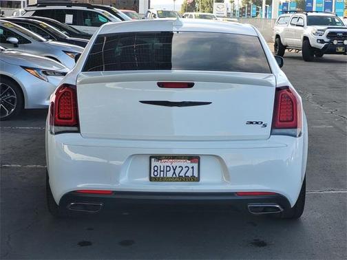 2019 Chrysler 300 S
