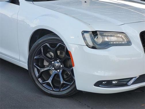 2019 Chrysler 300 S