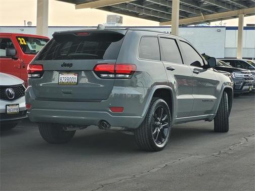 2021 Jeep Grand Cherokee Laredo X