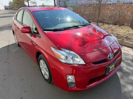 2010 Toyota Prius III
