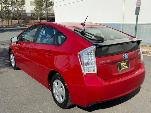 2010 Toyota Prius III