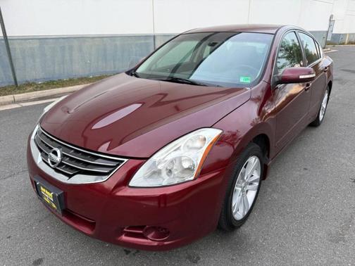 2010 Nissan Altima 3.5 SR