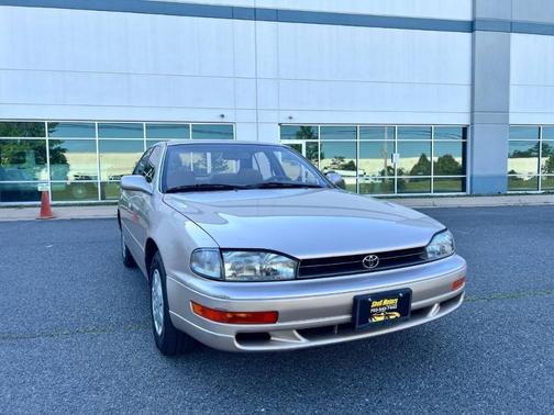 Champagne 1994 Toyota Camry LE