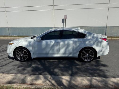 2010 Acura TL Technology