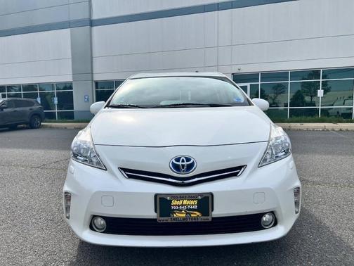 Blizzard Pearl 2012 Toyota Prius v Five