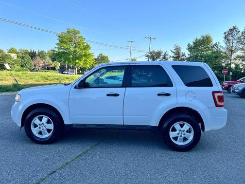Oxford White 2012 Ford Escape XLS
