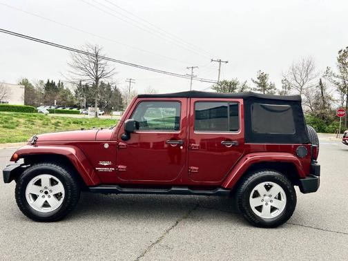 Red Rock Crystal Pearlcoat 2007 Jeep Wrangler Unlimited Sahara
