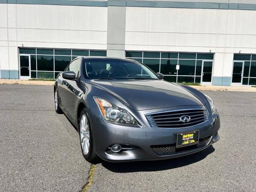 2011 INFINITI G37x Base