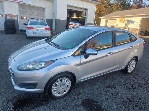 2018 Ford Fiesta S
