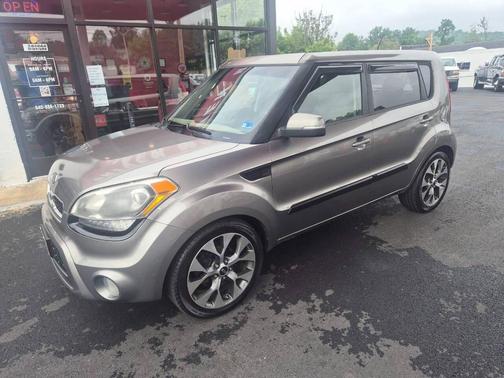 Titanium 2012 Kia Soul !