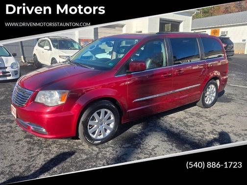 2013 Chrysler Town & Country Touring