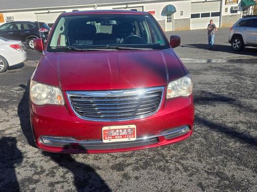 2013 Chrysler Town & Country Touring