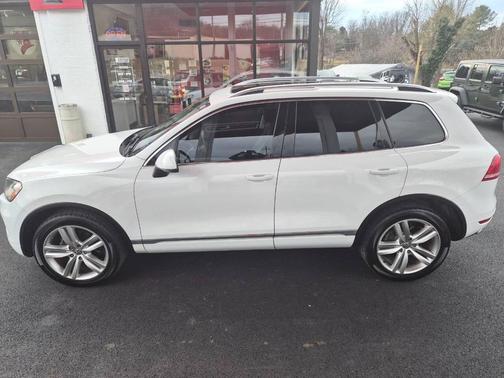 2012 Volkswagen Touareg TDI Executive