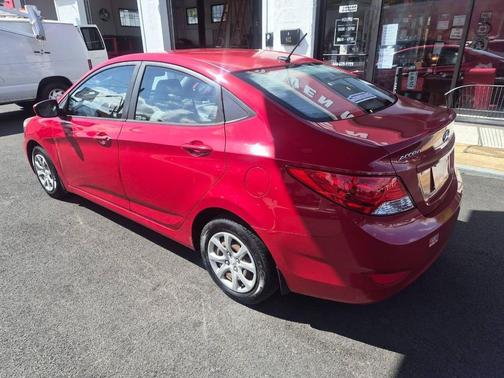 Boston Red 2013 Hyundai Accent SE