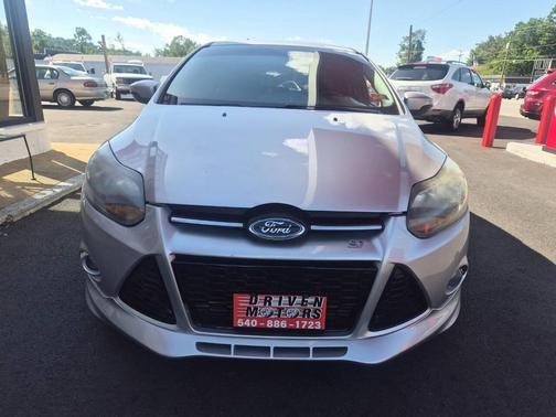 Ingot Silver Metallic 2014 Ford Focus ST