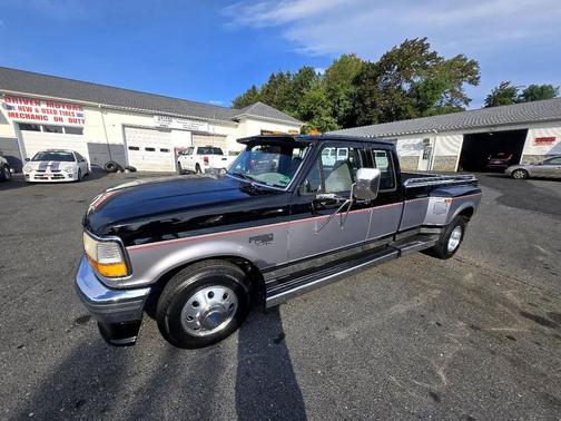 1996 Ford F-350 XL SuperCab DRW