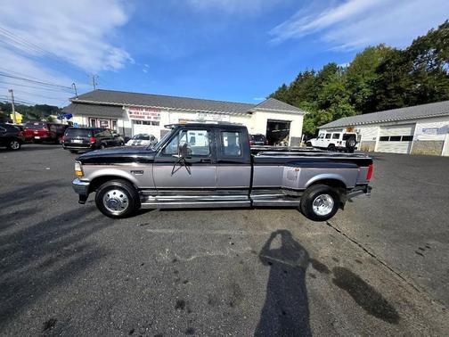 1996 Ford F-350 XL SuperCab DRW