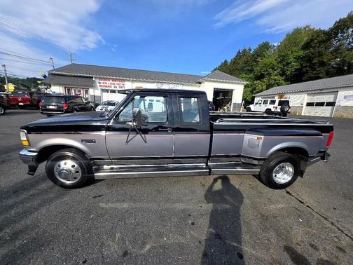 1996 Ford F-350 XL SuperCab DRW